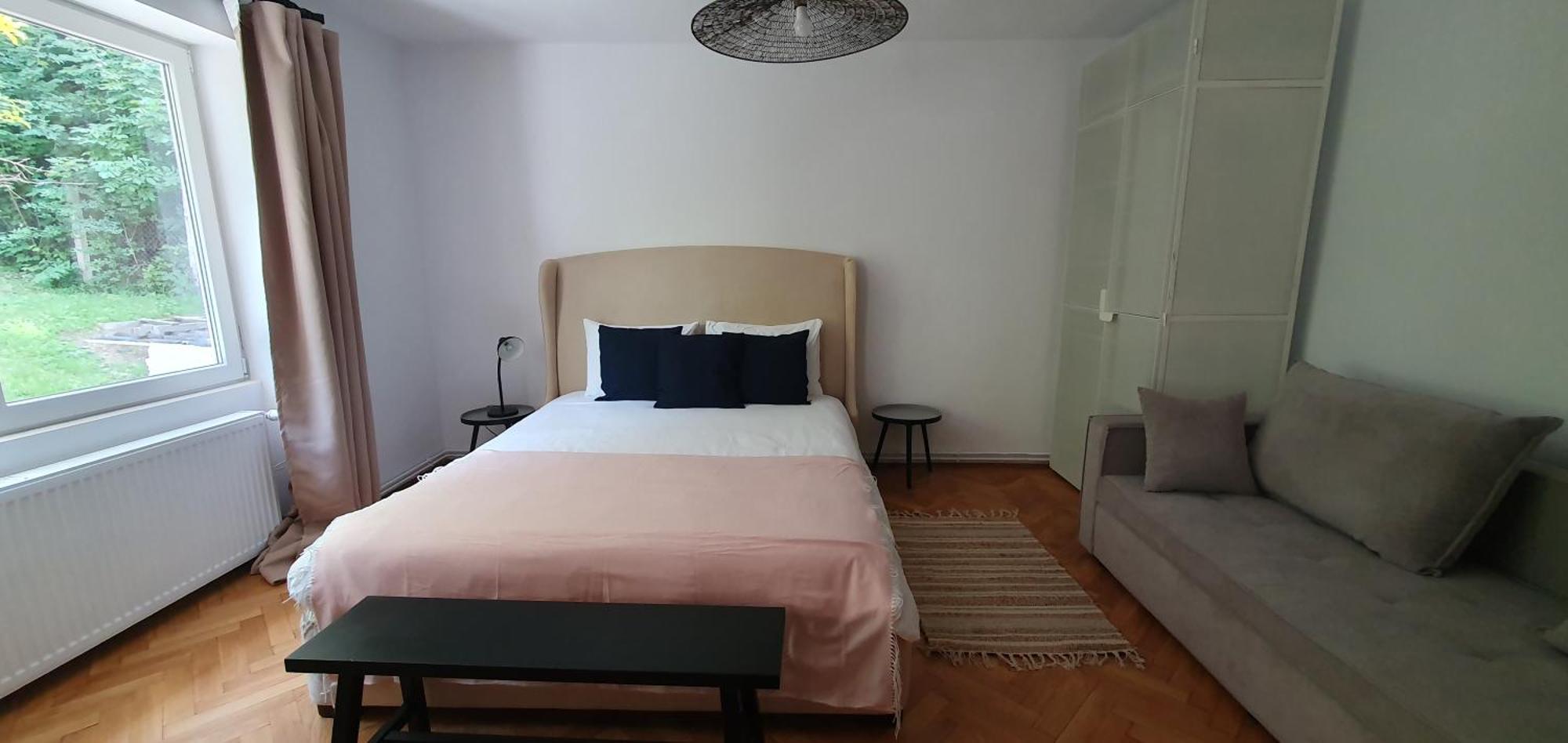 The Pines Serviced Apartments 브라쇼브 외부 사진
