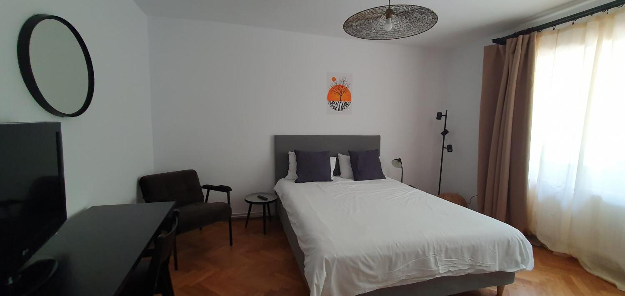 The Pines Serviced Apartments 브라쇼브 외부 사진