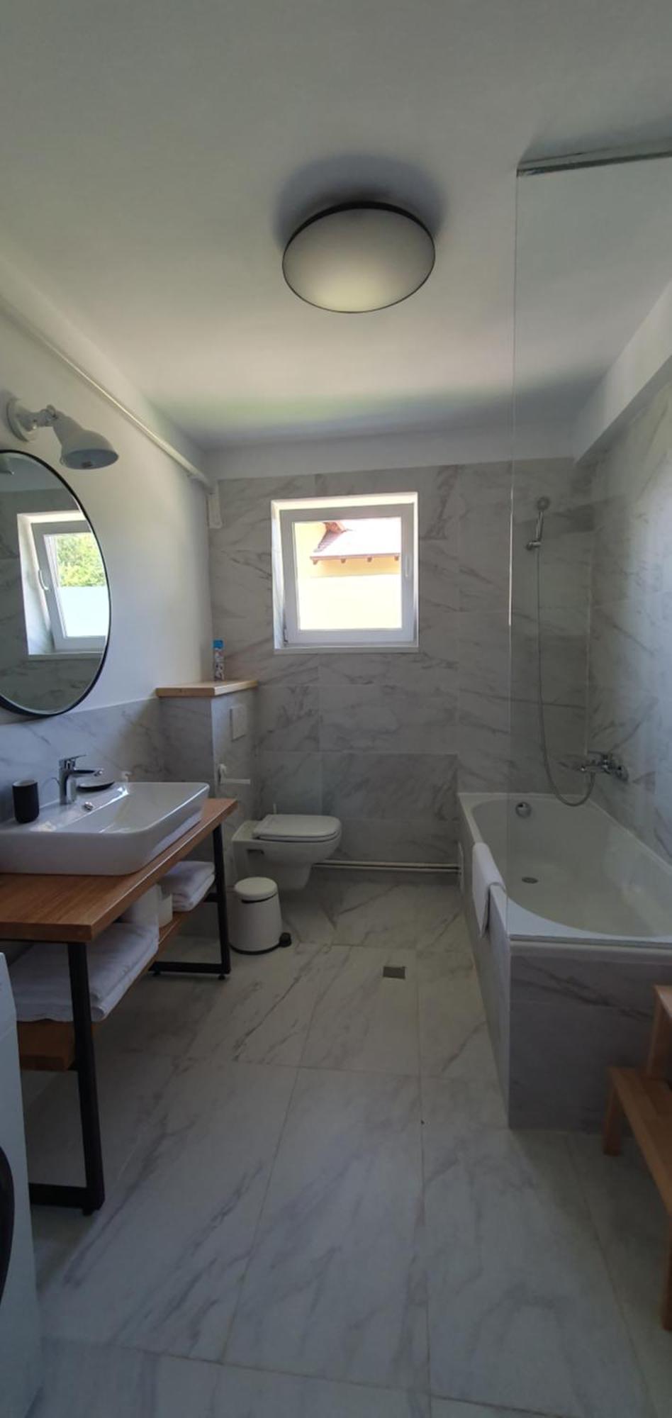 The Pines Serviced Apartments 브라쇼브 외부 사진