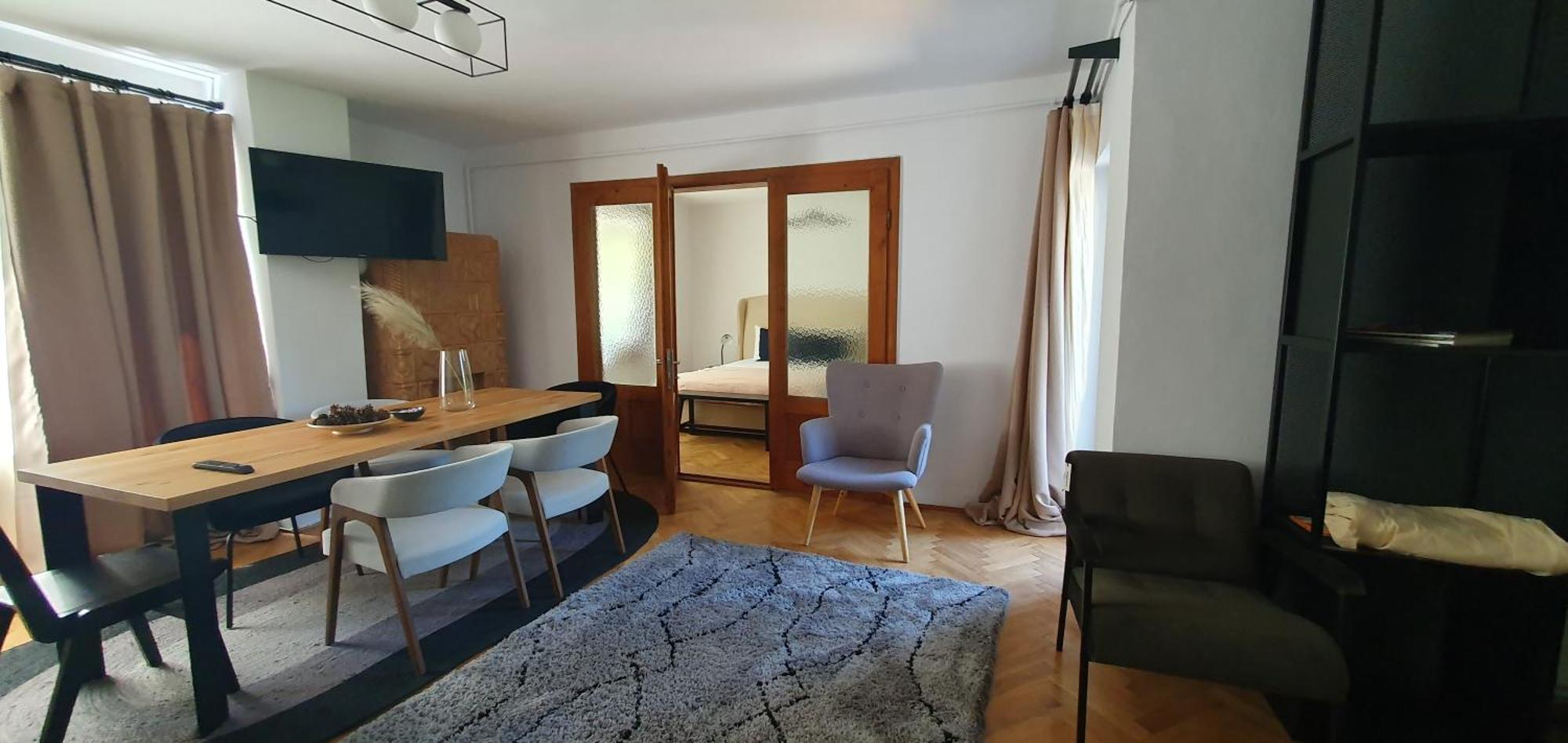 The Pines Serviced Apartments 브라쇼브 외부 사진